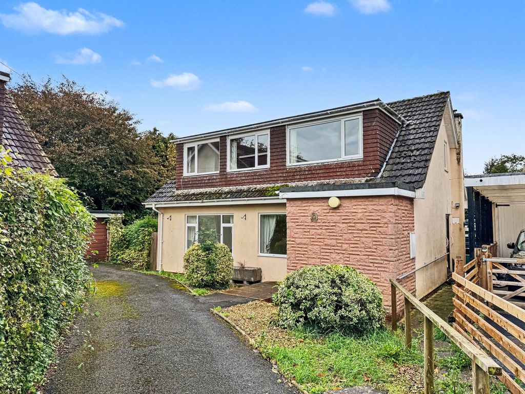Property photo 1 of 13 Diamond Estate Agents