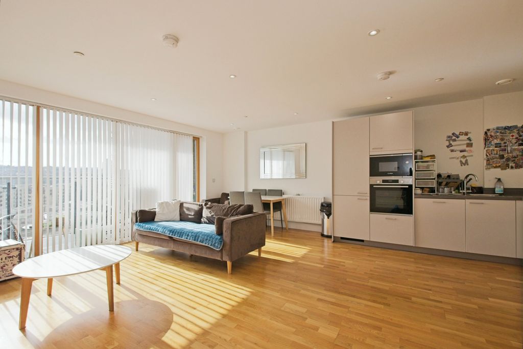 Property photo 2 of 17 Photography
