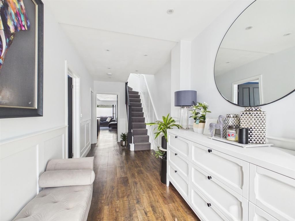 Additional image 6 of 5 bed detached house for saleMead Way, Coulsdon CR5