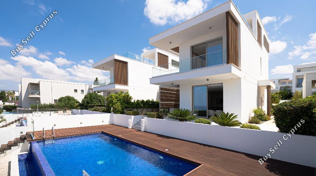 Property photo 1 of 20