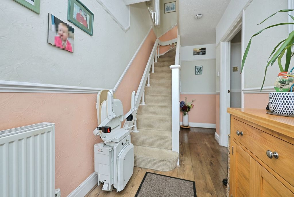 Property photo 2 of 15 Pbox-Img.Jpg