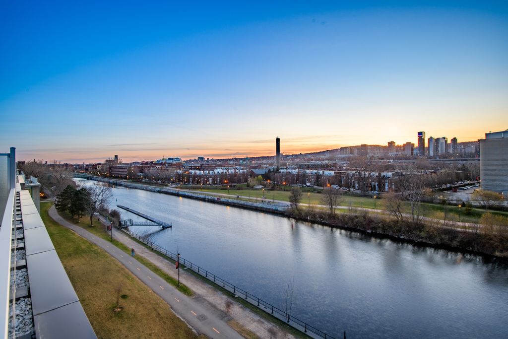 Property photo 3 of 41