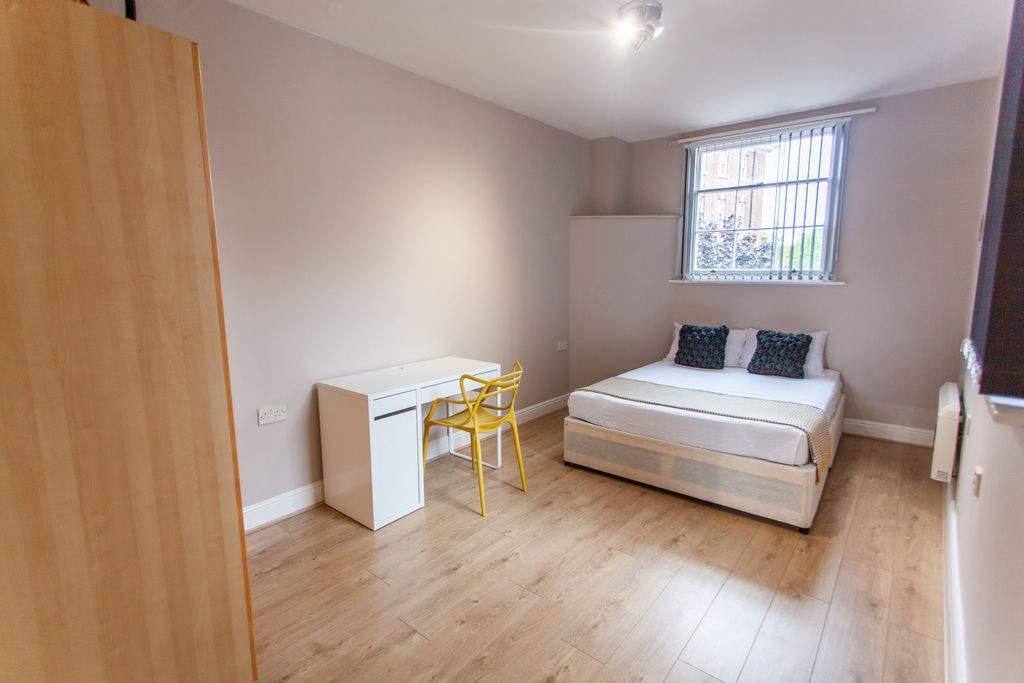 Property photo 2 of 8 1-8