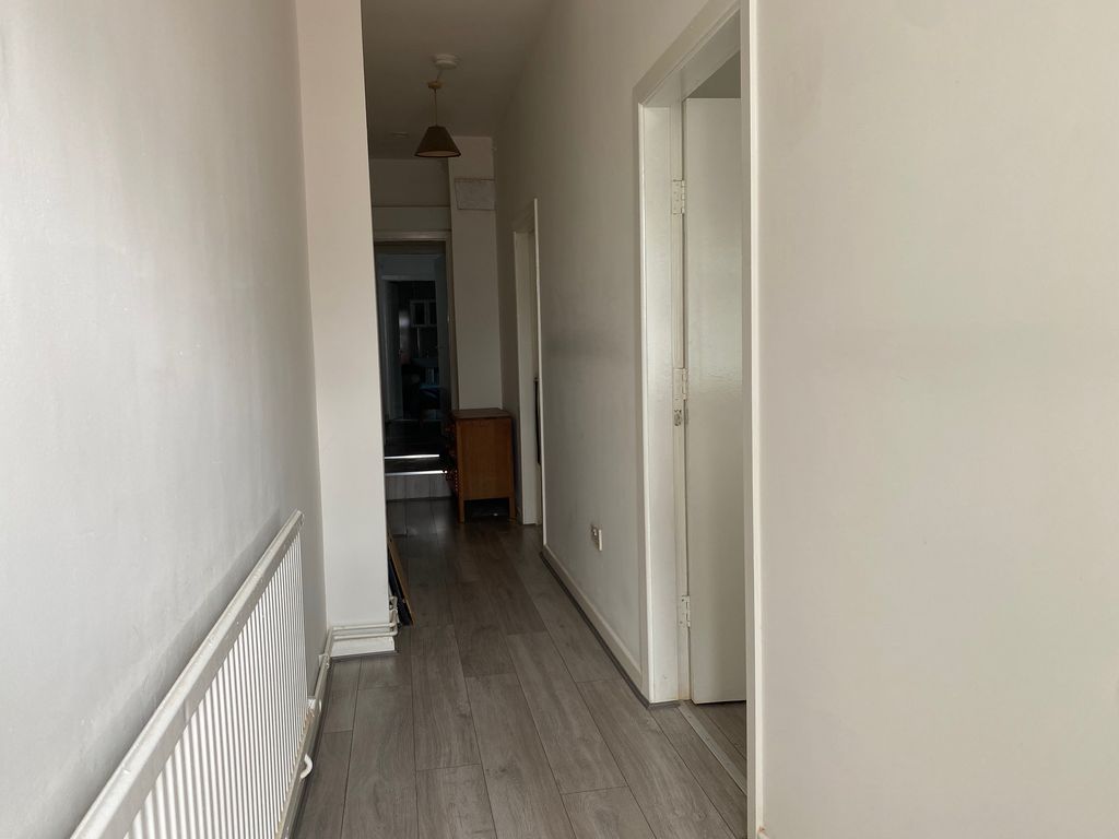 Property photo 3 of 4