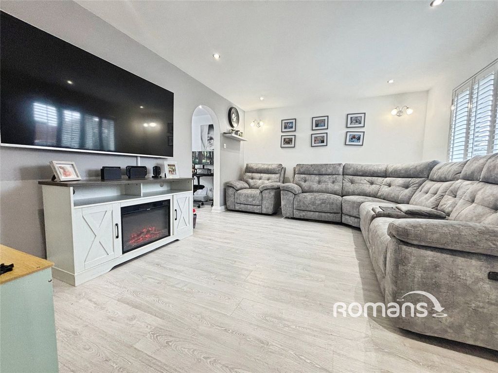 Property photo 2 of 25 Picture No. 26