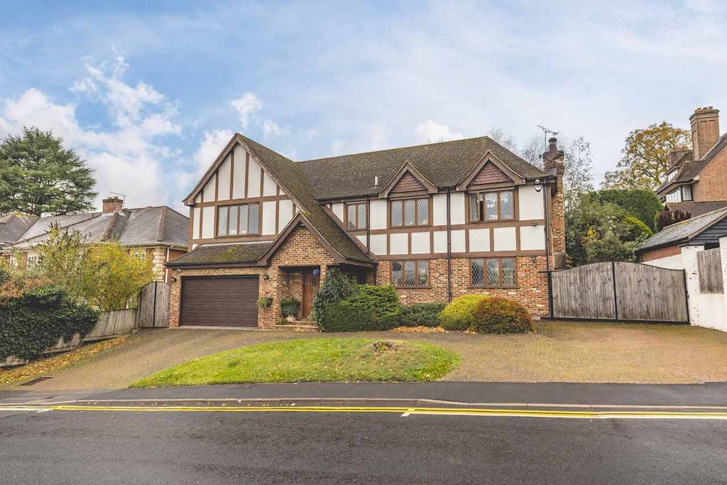 Property photo 1 of 24