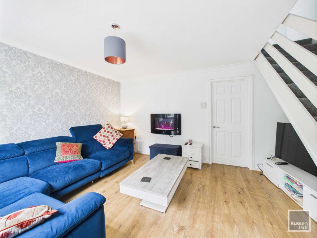 Property photo 3 of 12
