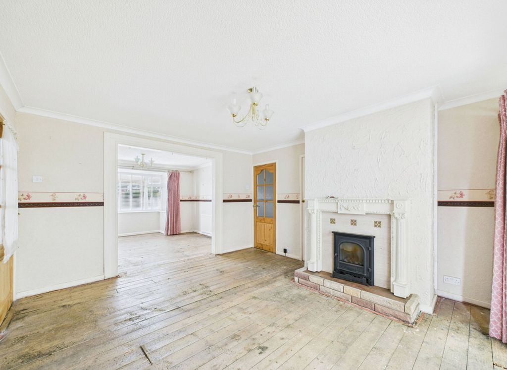 Property photo 2 of 21