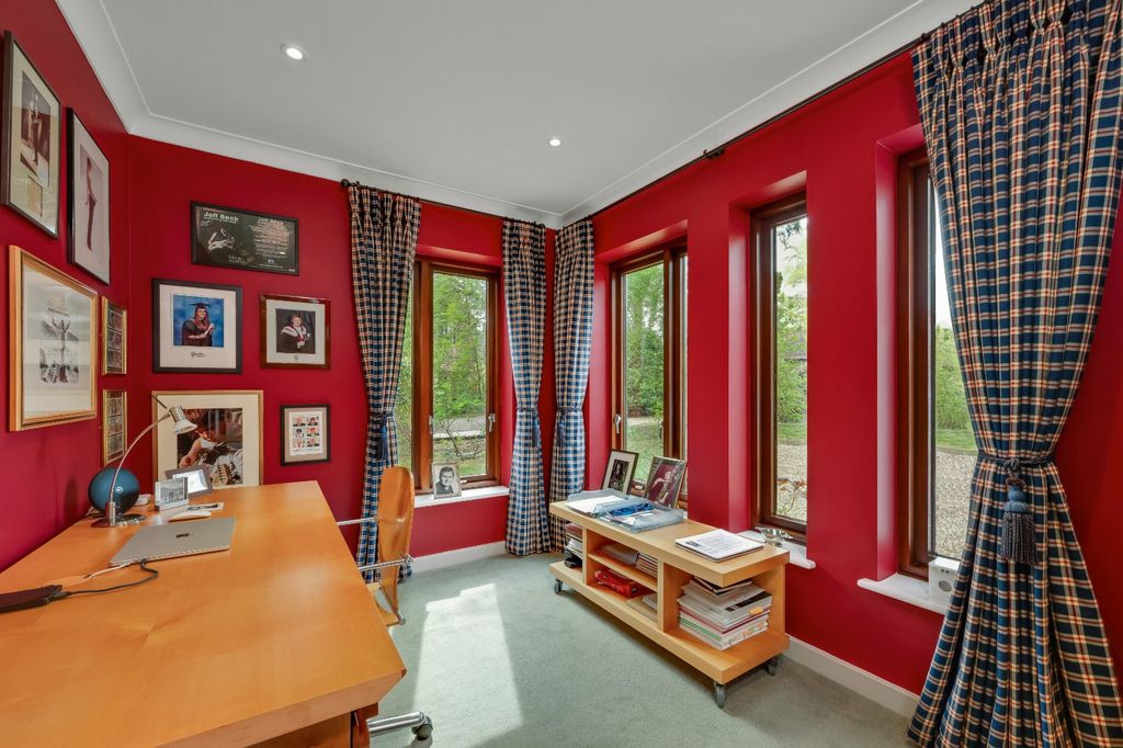 Additional image 10 of 5 bed detached house for saleMartineau Close, Esher, Surrey KT10
