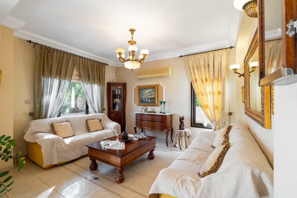 Property photo 3 of 30