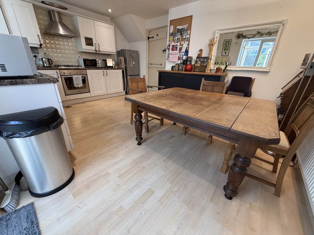 Property photo 3 of 15 Kitchen Dining