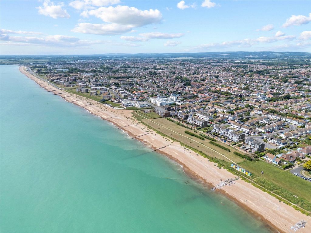 Property photo 3 of 18 Picture No. 27