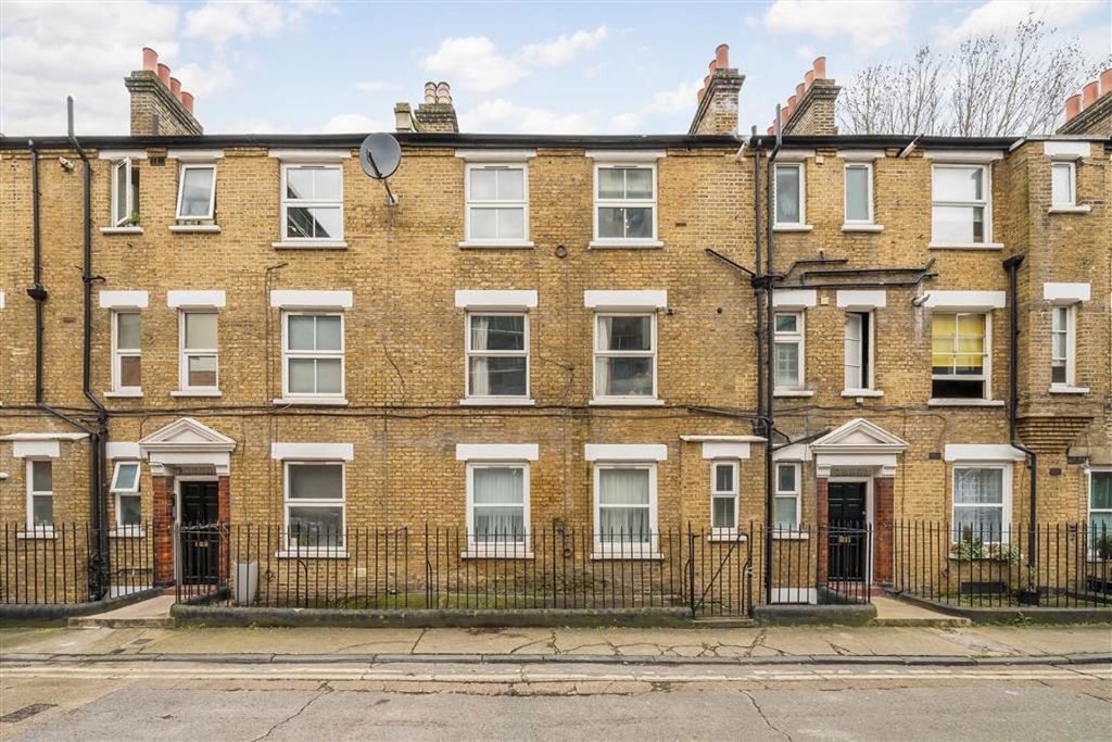 Property photo 1 of 5