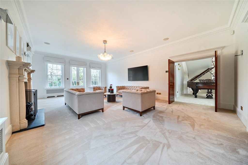 Property photo 2 of 76 Picture No. 96