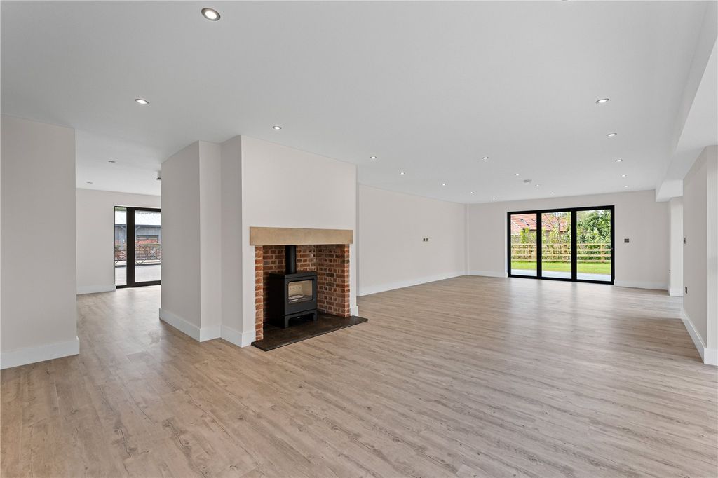 Property photo 2 of 48 Picture No. 47