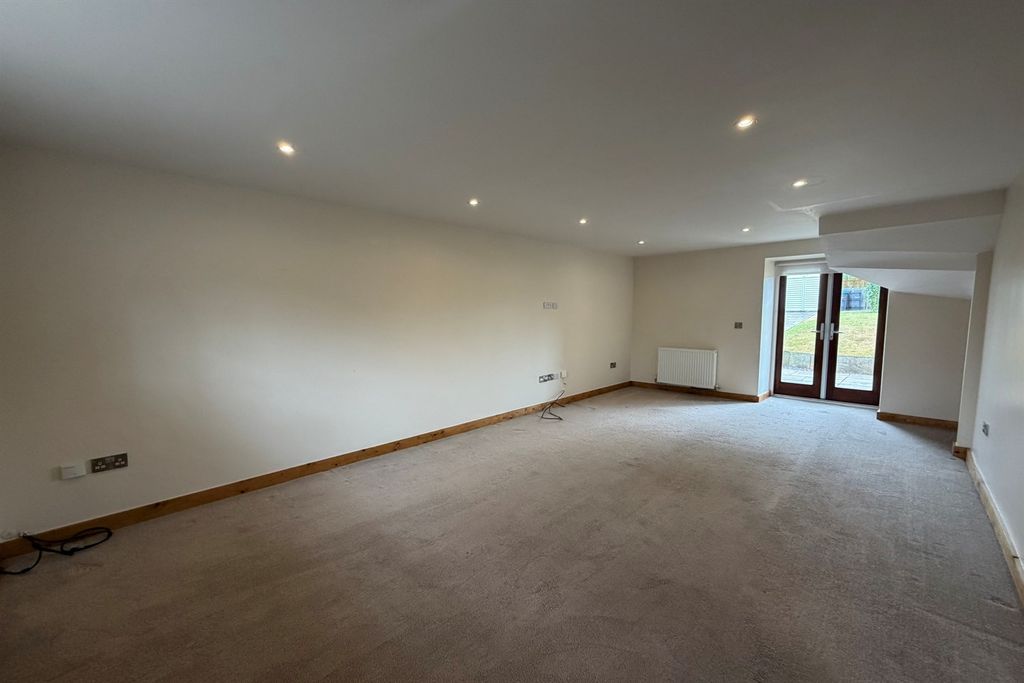 Property photo 3 of 10 Other