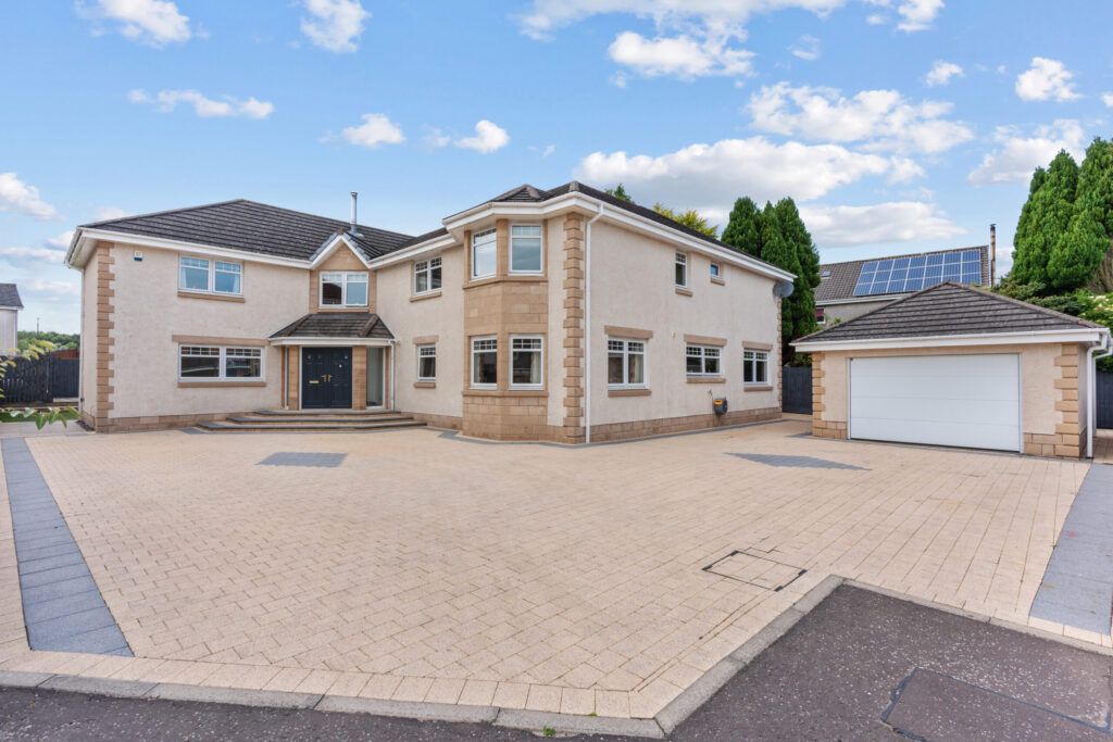 Property photo 1 of 37