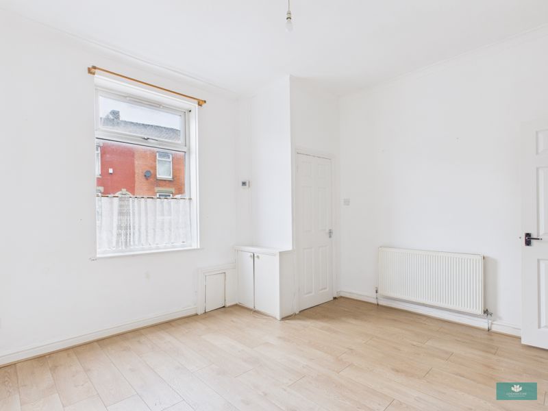 Property photo 3 of 13 Photo 10