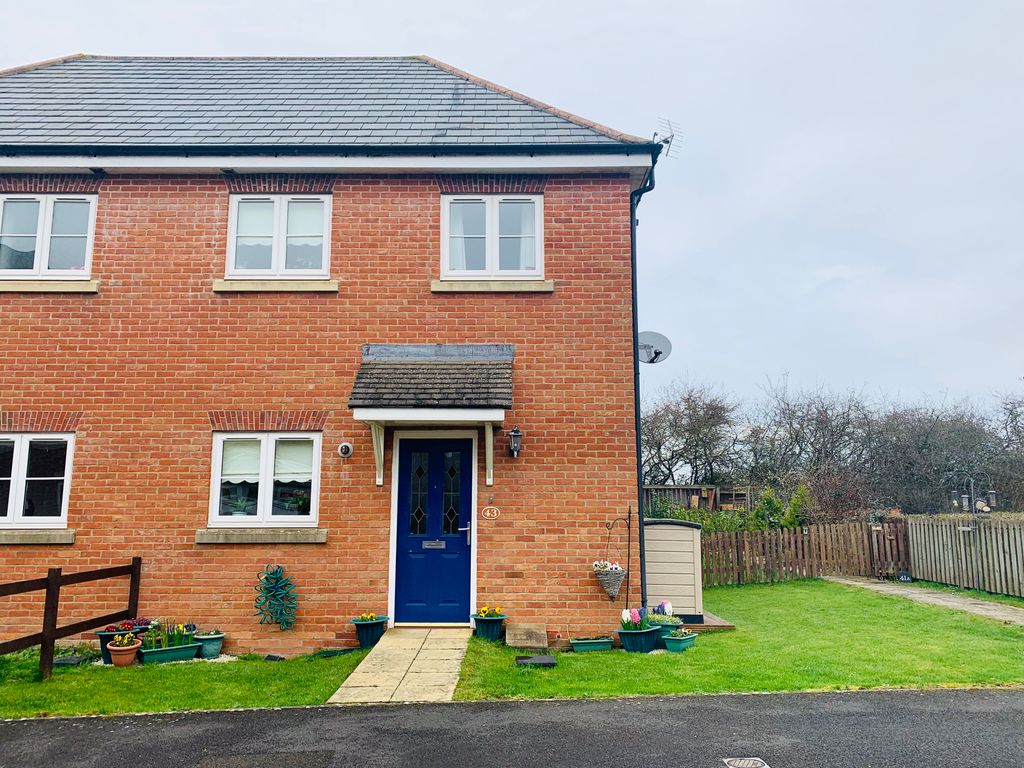 Property photo 1 of 4 Front