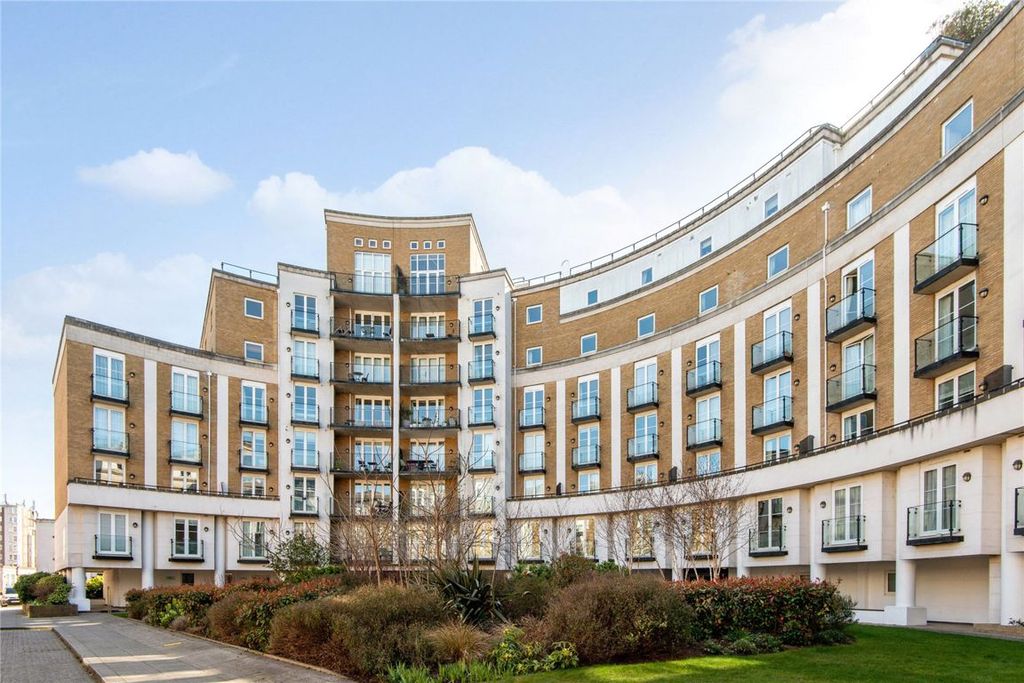 Property photo 1 of 5