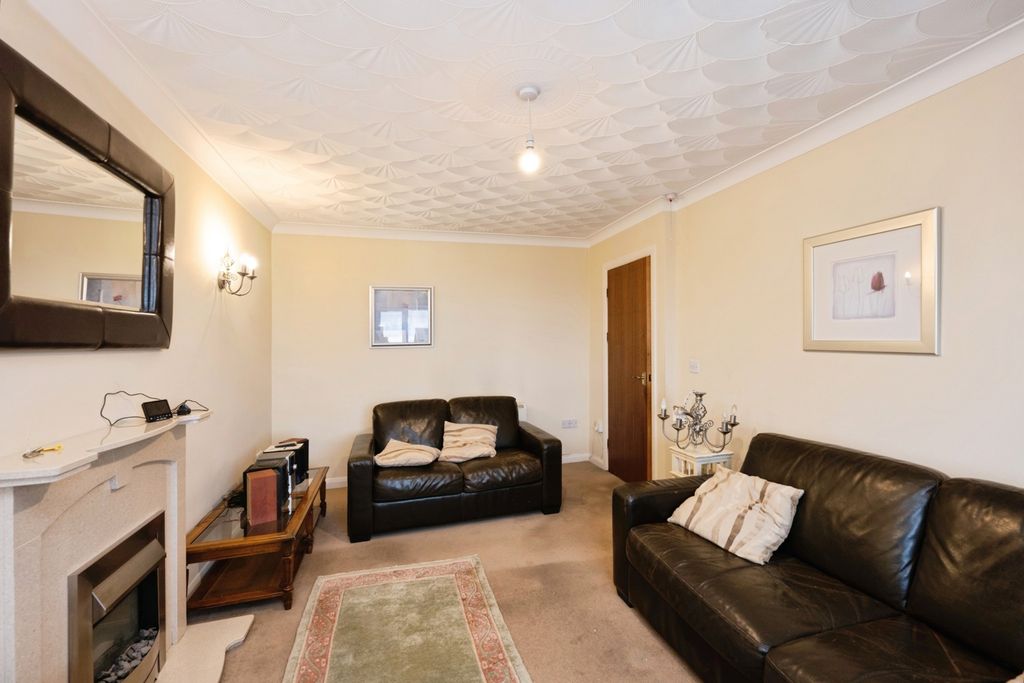 Property photo 3 of 18 Pbox-Img.Jpg