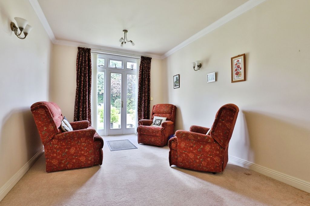 Property photo 2 of 13 Photo
