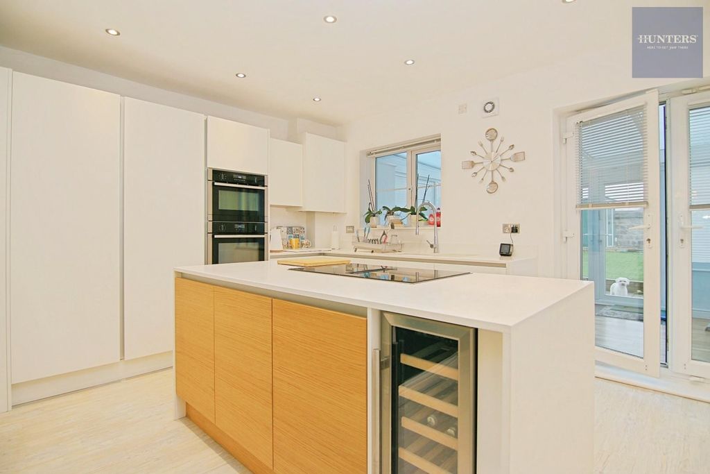 Property photo 2 of 27 Kitchen Diner