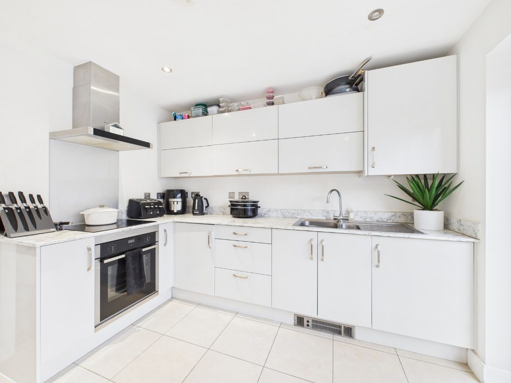 Property photo 2 of 12 4742646