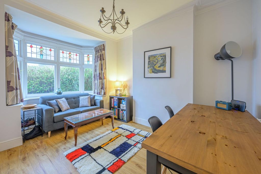 Property photo 2 of 20 2