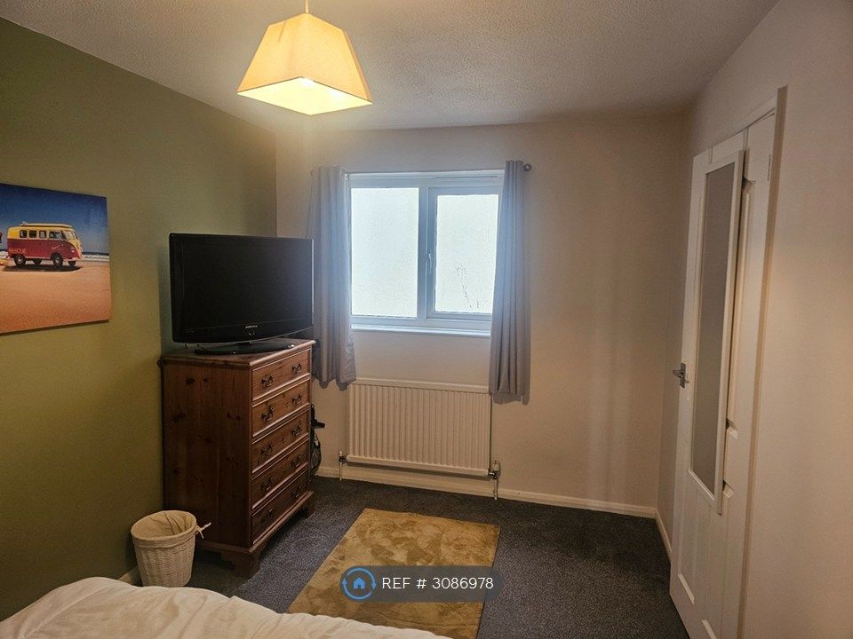Property photo 3 of 4