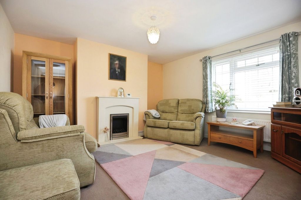Property photo 3 of 15 Photo
