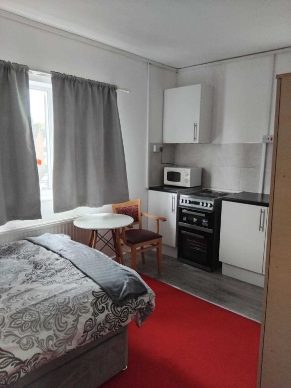 Property photo 1 of 4