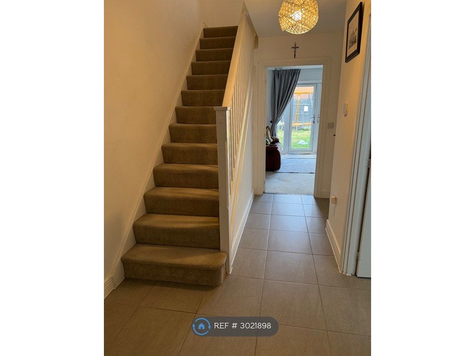 Property photo 2 of 17 Stairs
