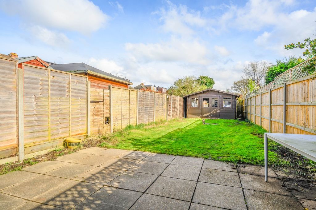 Property photo 2 of 11