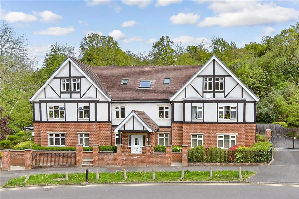 Property photo 2 of 14 External (Web)