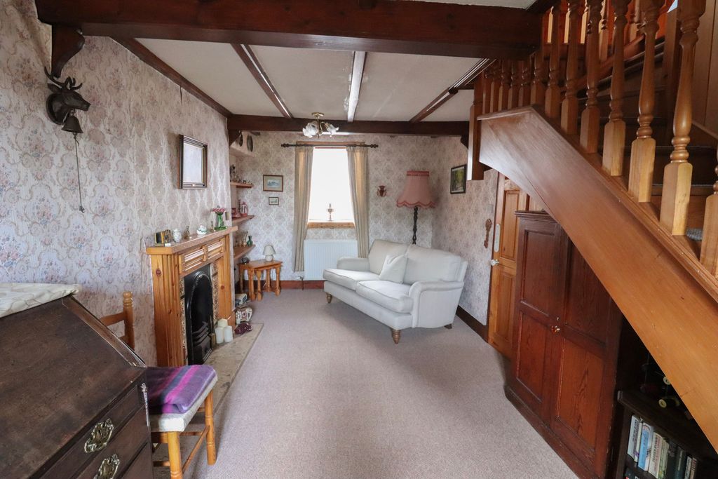 Property photo 3 of 16
