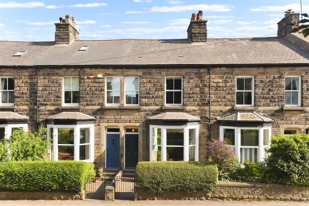Property photo 1 of 25 Park Terrace