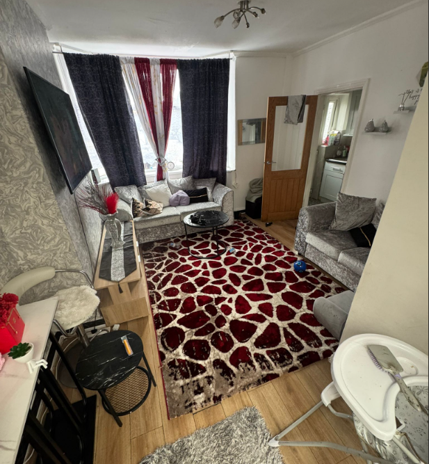 Property photo 2 of 24