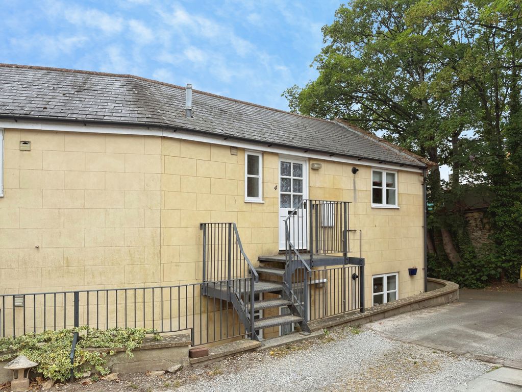 Property photo 1 of 12 Df2c673c-2
