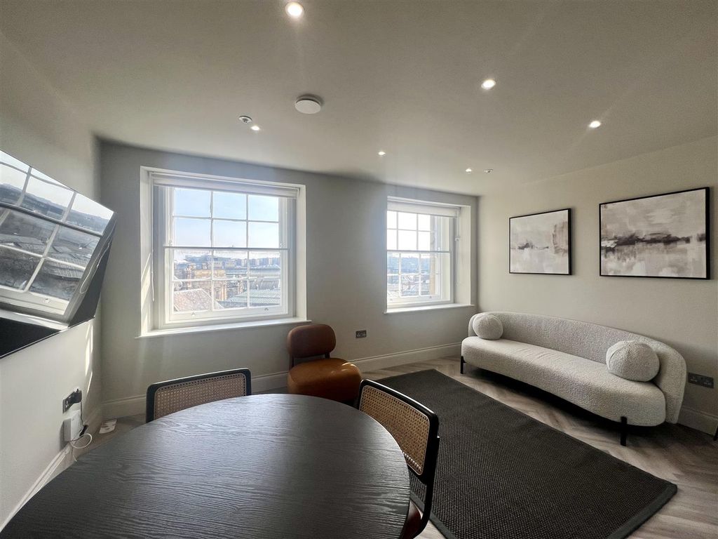 Property photo 3 of 5 10.Jpeg