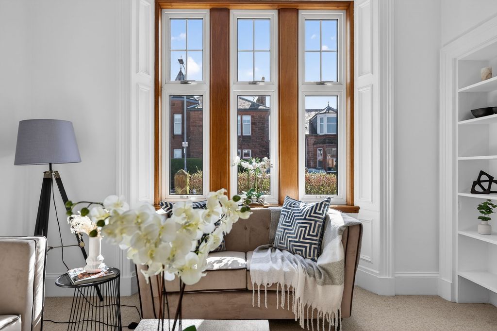 Property photo 3 of 51