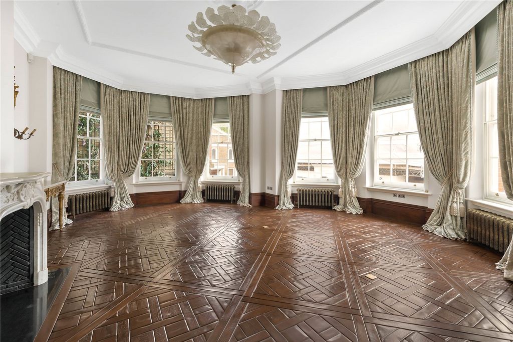 Property photo 3 of 12 Drawing Room
