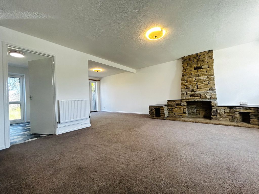 Property photo 2 of 10 Lounge
