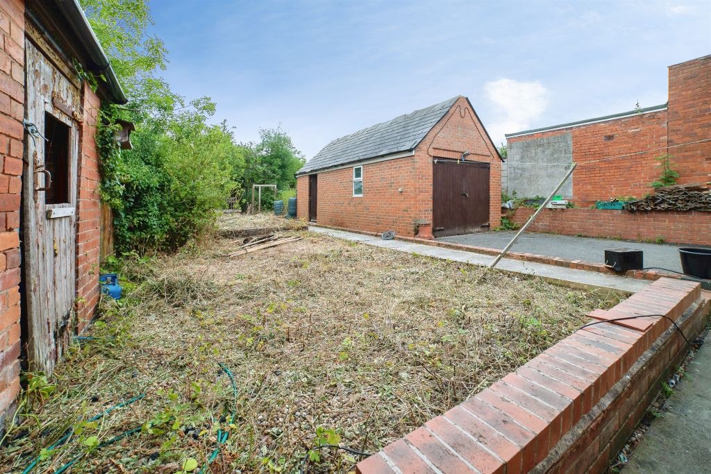 Property photo 3 of 28