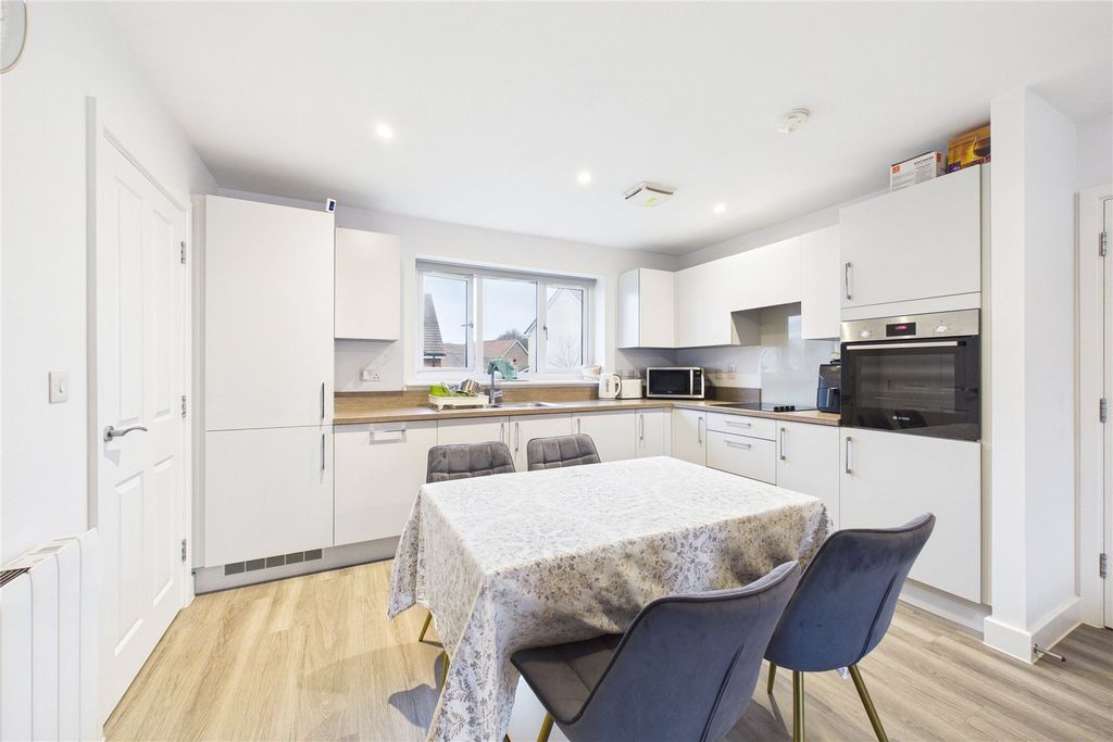 Property photo 3 of 8 Picture No. 04