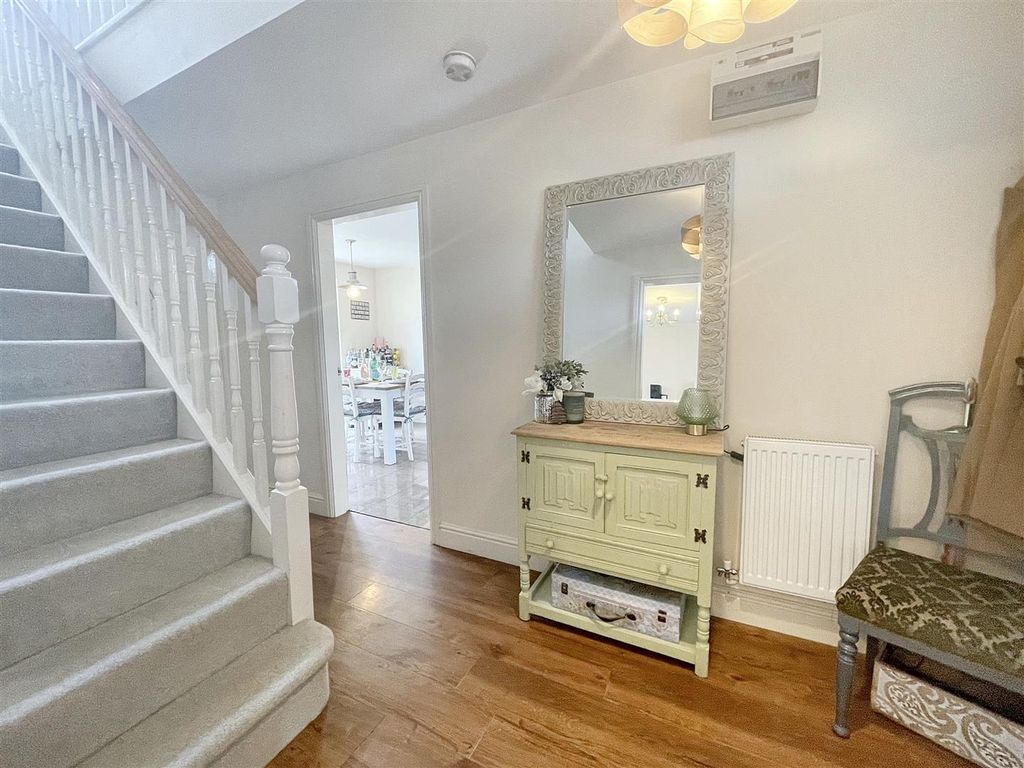 Property photo 2 of 25 Image00048.Jpg