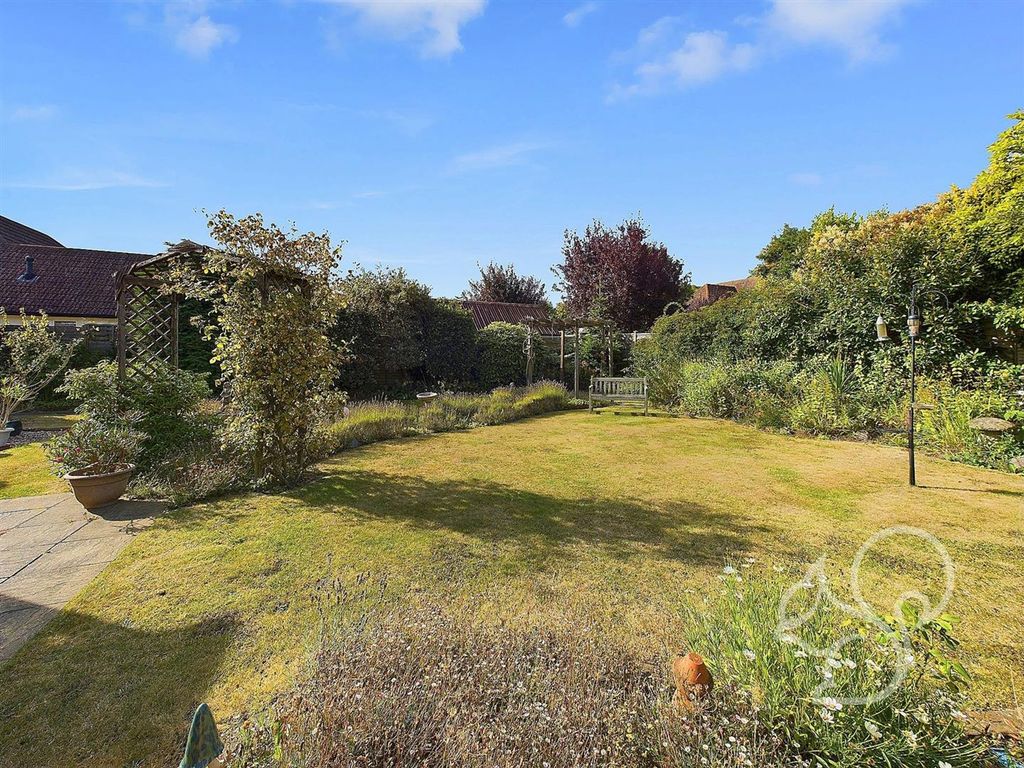 Property photo 3 of 29 Garden