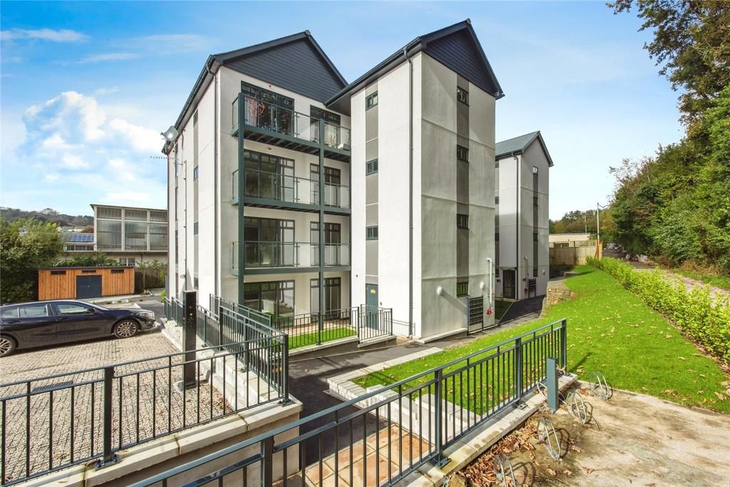 Property photo 1 of 13
