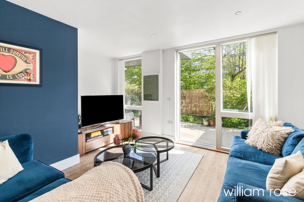 Property photo 1 of 18 Altiuscourt_12.Jpg