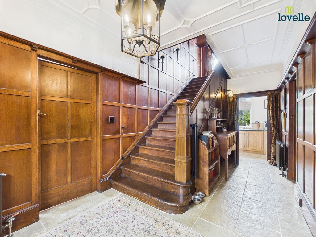 Property photo 3 of 35